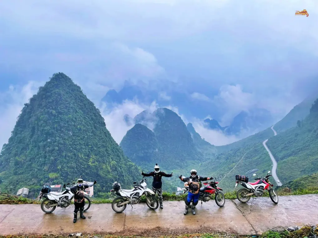 Ha Giang Loop – 2 Days 1 Night Private tour by Motorbike