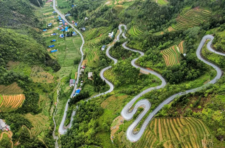 Halong Bay on Vega Cruise & Ha Giang Loop 4 Days 3 Nights
