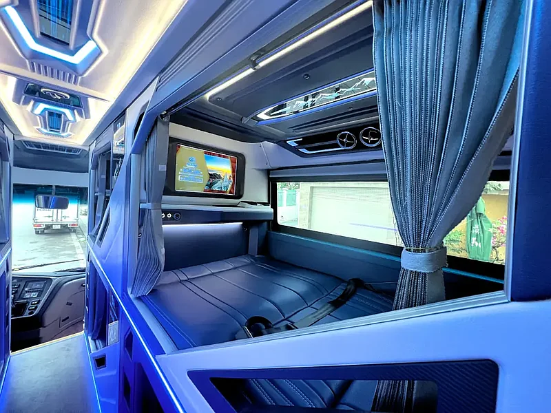 Cabin Sleeper Bus from Ha Noi to Sapa and Return