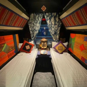 Ha Noi to Lao Cai tourist train