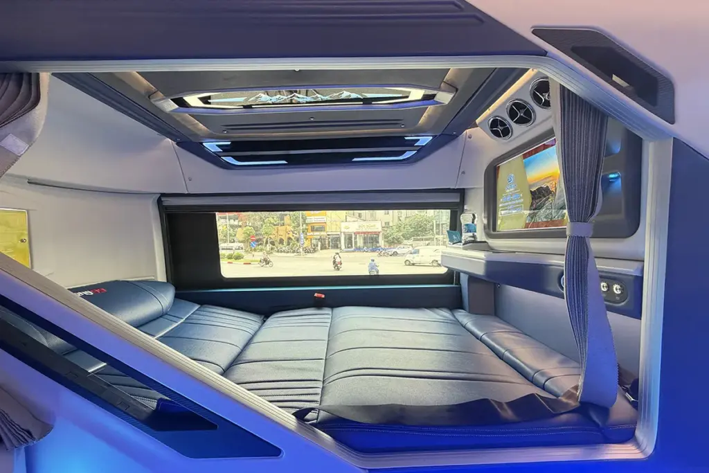 Cabin Sleeper Bus from Ha Noi to Sapa and Return